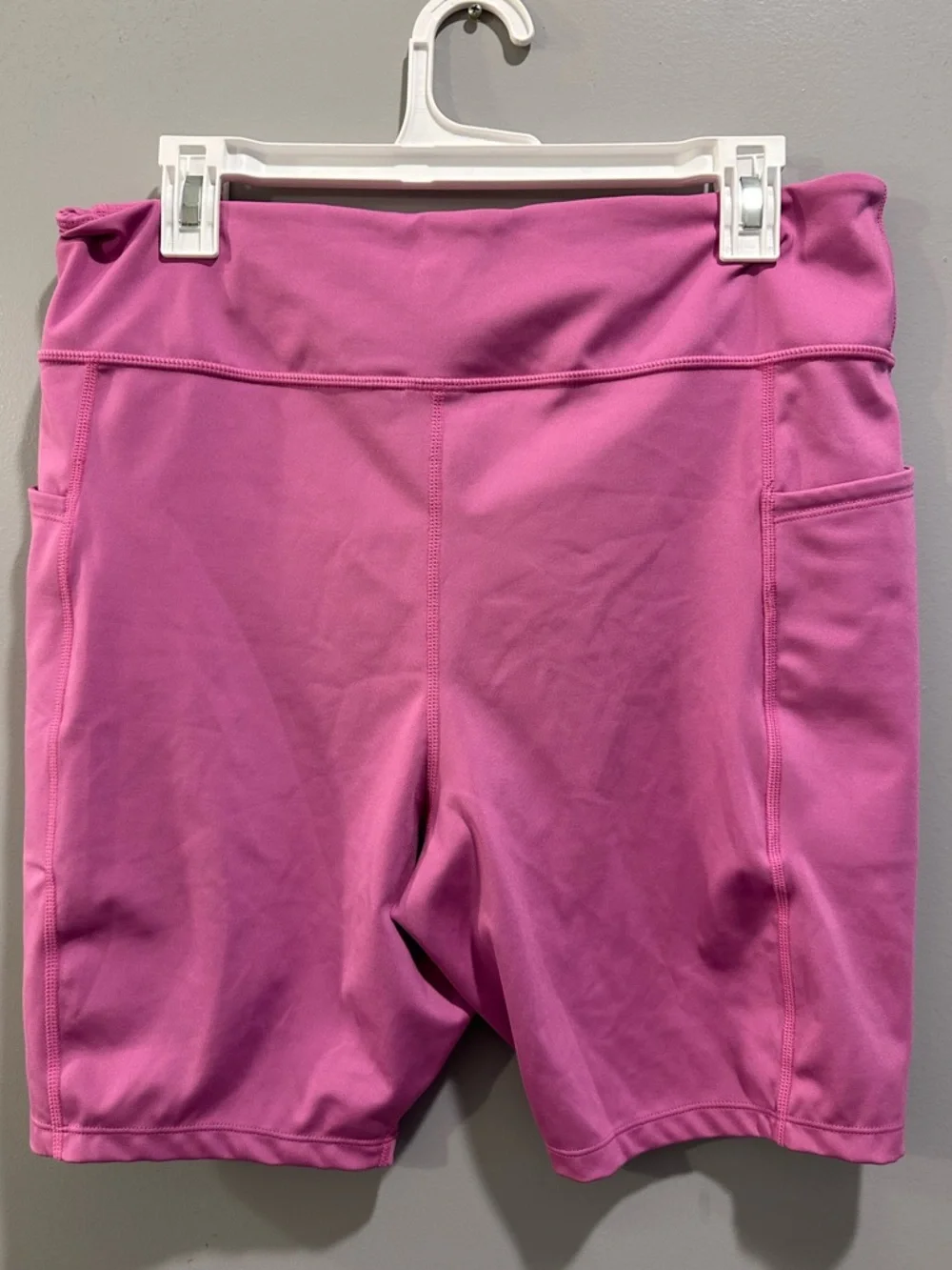 Disney Fantasyland Castle Bike Shorts Size XL Pink - Picture 2 of 5